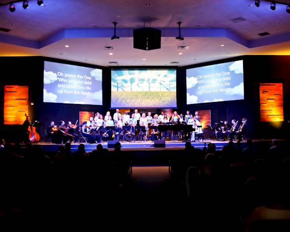 Optoma W515 becomes the finishing touch for immersive triple-wide screen display at Connect Church